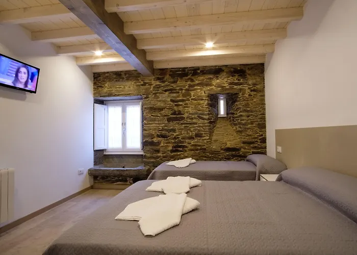 Domus Gallery 招待所 3*